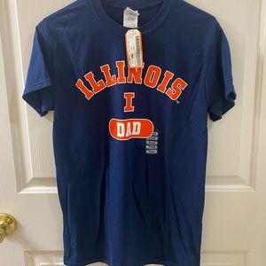 NWT University of Illinois Dad Navy Short-Sleeve T-shirt Gildan- Size S